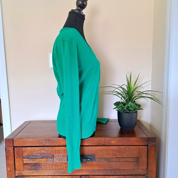 Calvin Klein Jeans V-Neck Sweater Women's Small Green Colorful Knit Top NWT - Picture 3 of 12